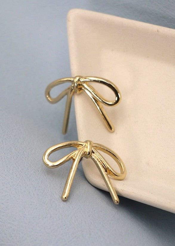 Chic Bow Earrings Gold