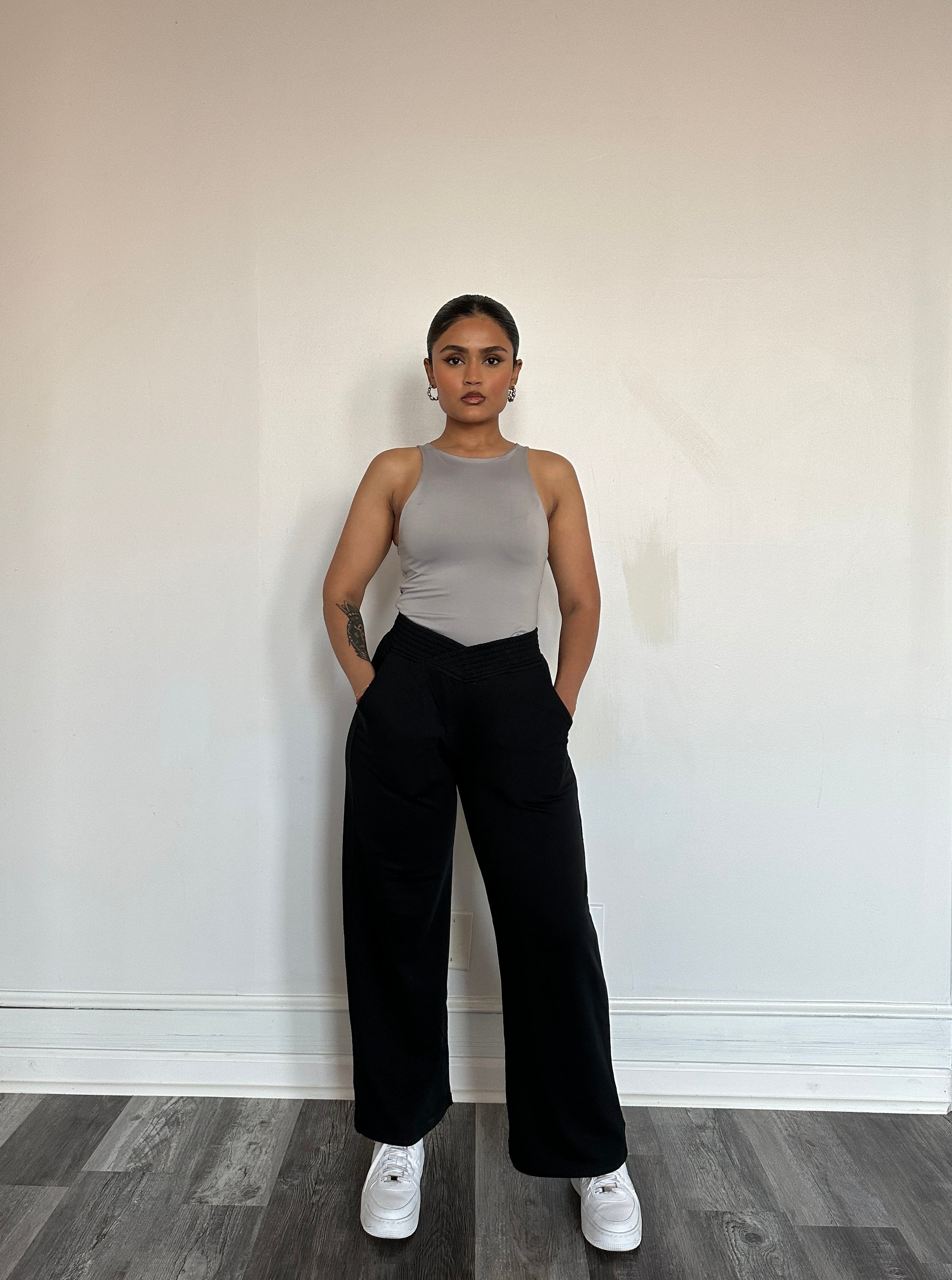 Grey bodysuit outfit hotsell