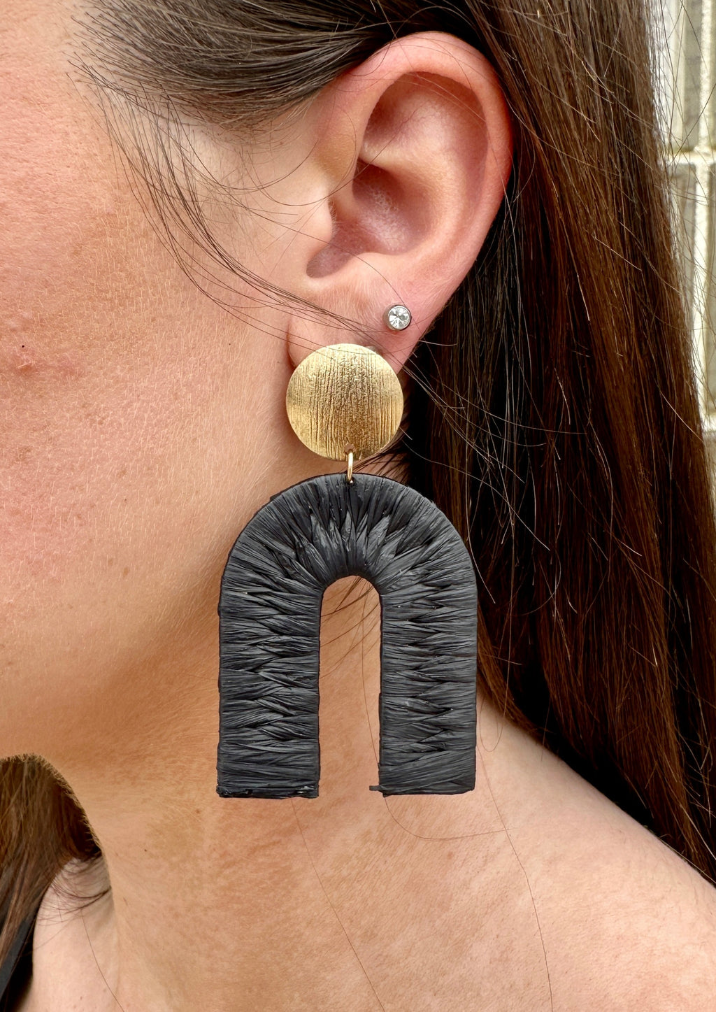 Woven Arch Earrings Black