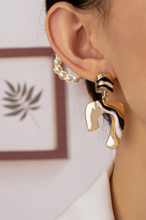 Metal Arch Earrings - Black/White