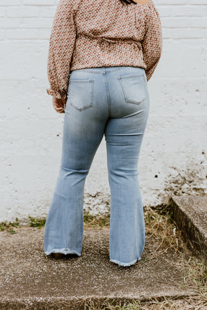 "The Davidson" Md. Wash Flare Leg Jeans - XL+