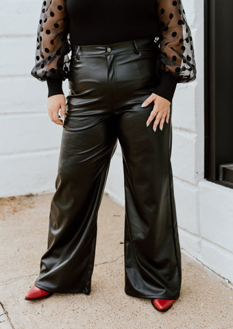 【INCHANT ME】Leather Bijou High Waist Wide Pants FAUX LEATHER WIDE LEG PANTS ZW COLLECTION - Black | ZARA